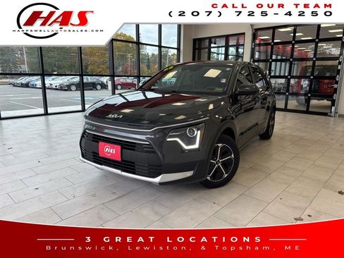 Used 2023 Kia Niro LX image 1