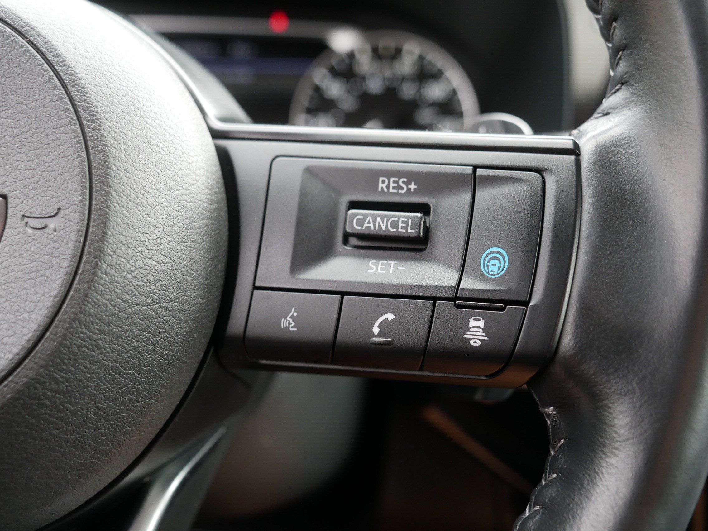 Certified 2024 Nissan Pathfinder SV AWD/4WD image 29