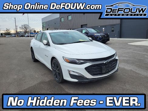 Used 2024 Chevrolet Malibu LT w/ Sport Edition image 1