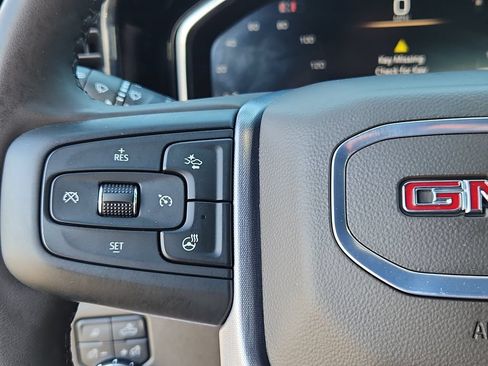 Used 2025 GMC Sierra 2500 SLT w/ SLT Premium Package AWD/4WD image 19