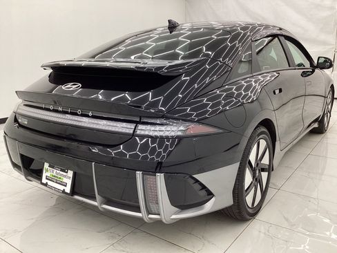 Used 2023 Hyundai Ioniq 6 SE w/ Cargo Package image 8