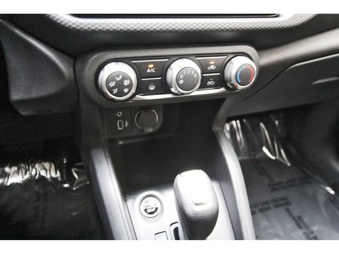 Used 2025 Nissan Kicks Play S FWD image 25