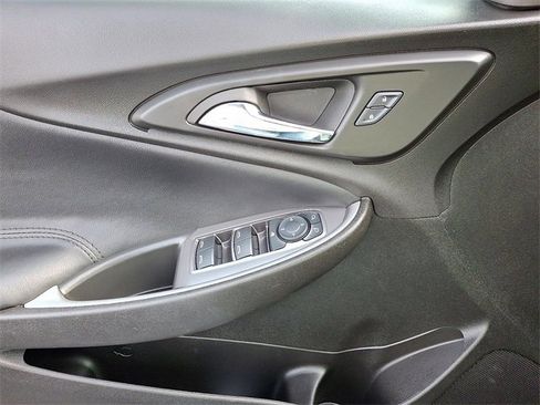 Certified 2025 Chevrolet Malibu LS image 12