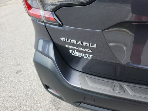 Used 2025 Subaru Outback Premium AWD/4WD image 4