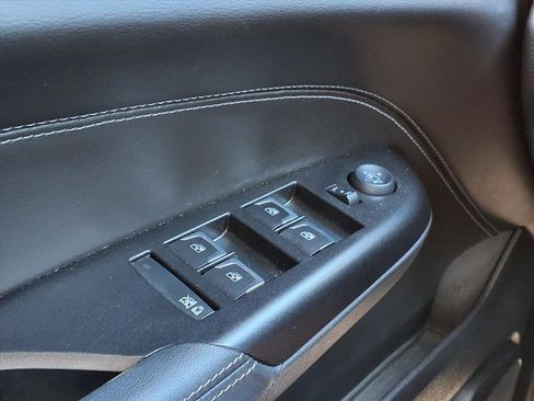 Used 2016 Cadillac SRX Luxury image 29