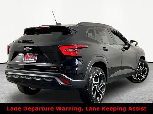 Used 2024 Chevrolet Trax RS FWD image 6