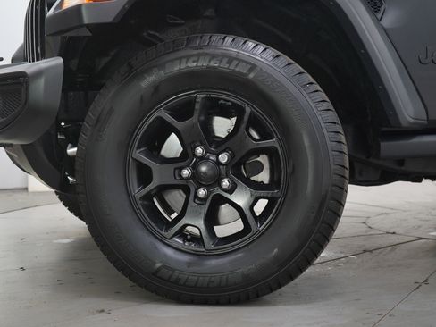 Used 2023 Jeep Wrangler Sport AWD/4WD image 23