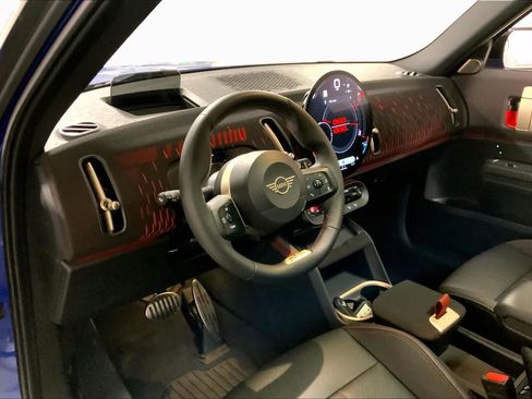 Certified 2025 MINI Cooper Countryman John Cooper Works w/ Comfort Package Max AWD/4WD image 17