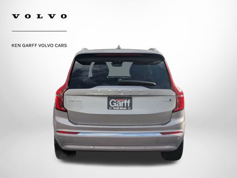 New 2026 Volvo XC90 B6 Plus w/ Protection Package Premier image 4