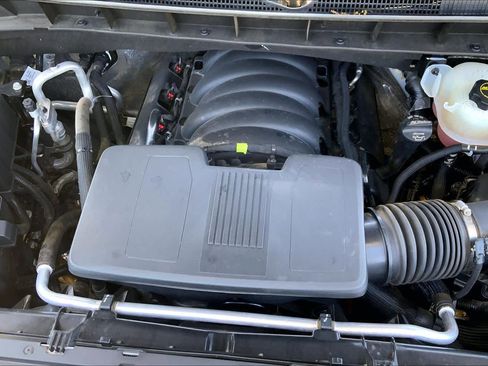 Used 2025 Chevrolet Silverado 1500 LT RWD image 30