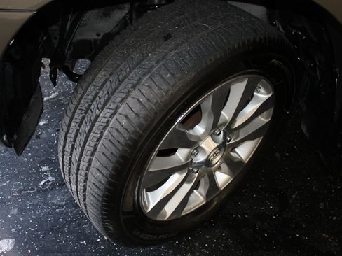 Used 2014 Toyota Sequoia Platinum RWD image 45