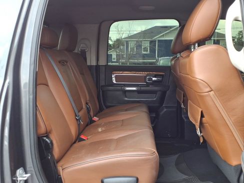 Used 2016 RAM 2500 Longhorn w/ Convenience Group AWD/4WD image 15