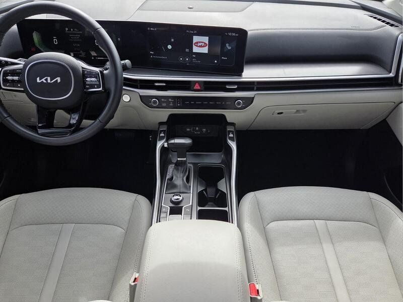 Used 2024 Kia Sorento S w/ Panoramic Sunroof Package FWD image 15