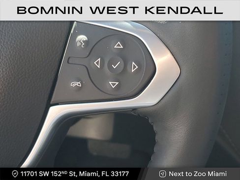 Used 2022 Chevrolet Traverse RS image 27