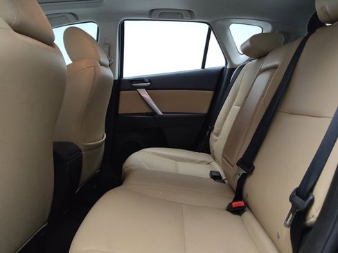 Used 2013 MAZDA MAZDA3 i Grand Touring image 18