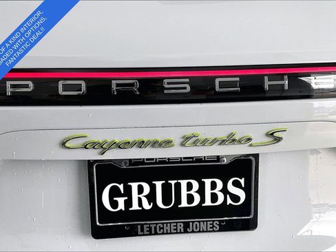 Used 2022 Porsche Cayenne Turbo S AWD/4WD image 42