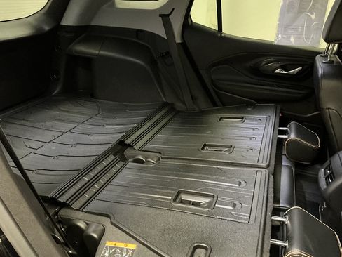 Used 2024 GMC Terrain AT4 w/ LPO, Floor Liner Package AWD/4WD image 32