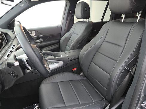 Used 2025 Mercedes-Benz GLS 450 GLS 450 image 16