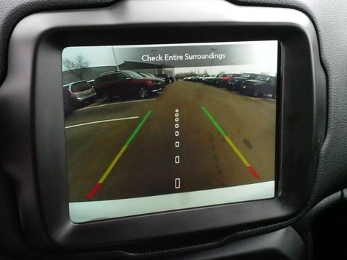 Used 2022 Jeep Renegade Latitude image 29