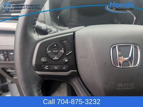 Used 2024 Honda Odyssey EX-L image 22