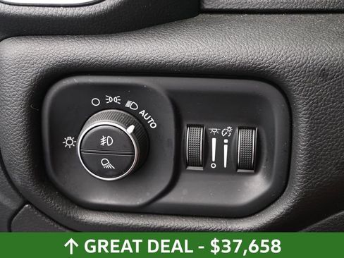 Used 2025 RAM 1500 Big Horn AWD/4WD image 37