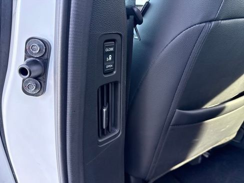 Used 2023 Honda Odyssey EX-L image 18