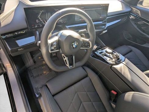 Used 2026 BMW 530i xDrive AWD/4WD image 14