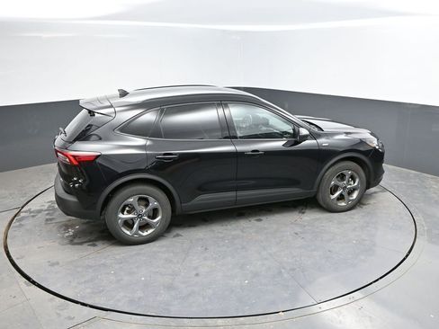 Used 2025 Ford Escape ST-Line AWD/4WD image 28