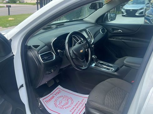 Used 2018 Chevrolet Equinox LT image 9