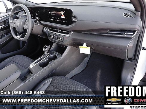 New 2026 Buick Envista Preferred image 12