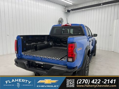 Used 2025 Chevrolet Colorado Trail Boss AWD/4WD image 3