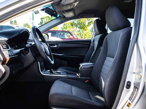 Certified 2017 Toyota Camry LE image 13
