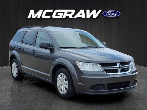 Used 2020 Dodge Journey SE w/ SE Popular Equipment Group FWD image 4