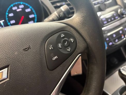 Used 2016 Chevrolet Impala LS FWD image 17