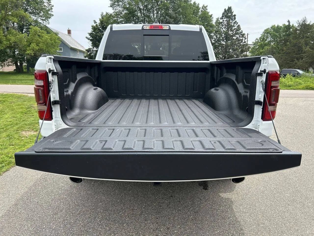 Used 2021 RAM 1500 Limited w/ Off Road Group AWD/4WD image 22