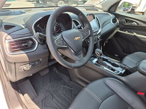 Used 2024 Chevrolet Equinox Premier AWD/4WD image 12