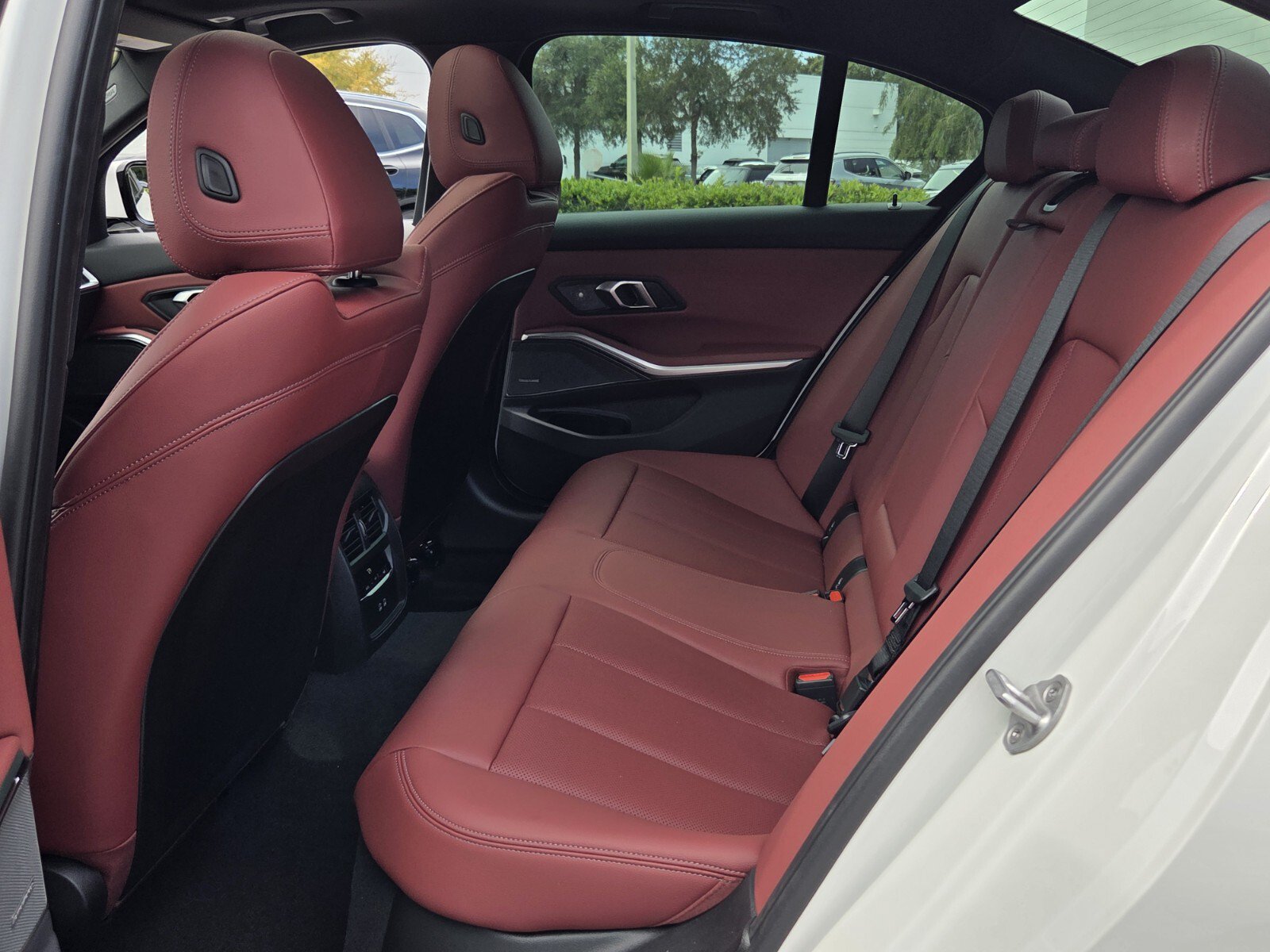 New 2026 BMW 330i Sedan w/ M Sport Package RWD image 11