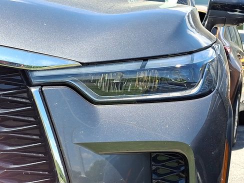 Used 2022 INFINITI QX60 Sensory w/ Cargo Package AWD/4WD image 8