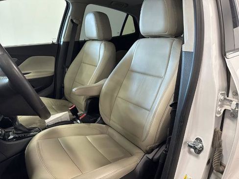 Used 2019 Buick Encore Essence w/ Experience Buick Package AWD/4WD image 10