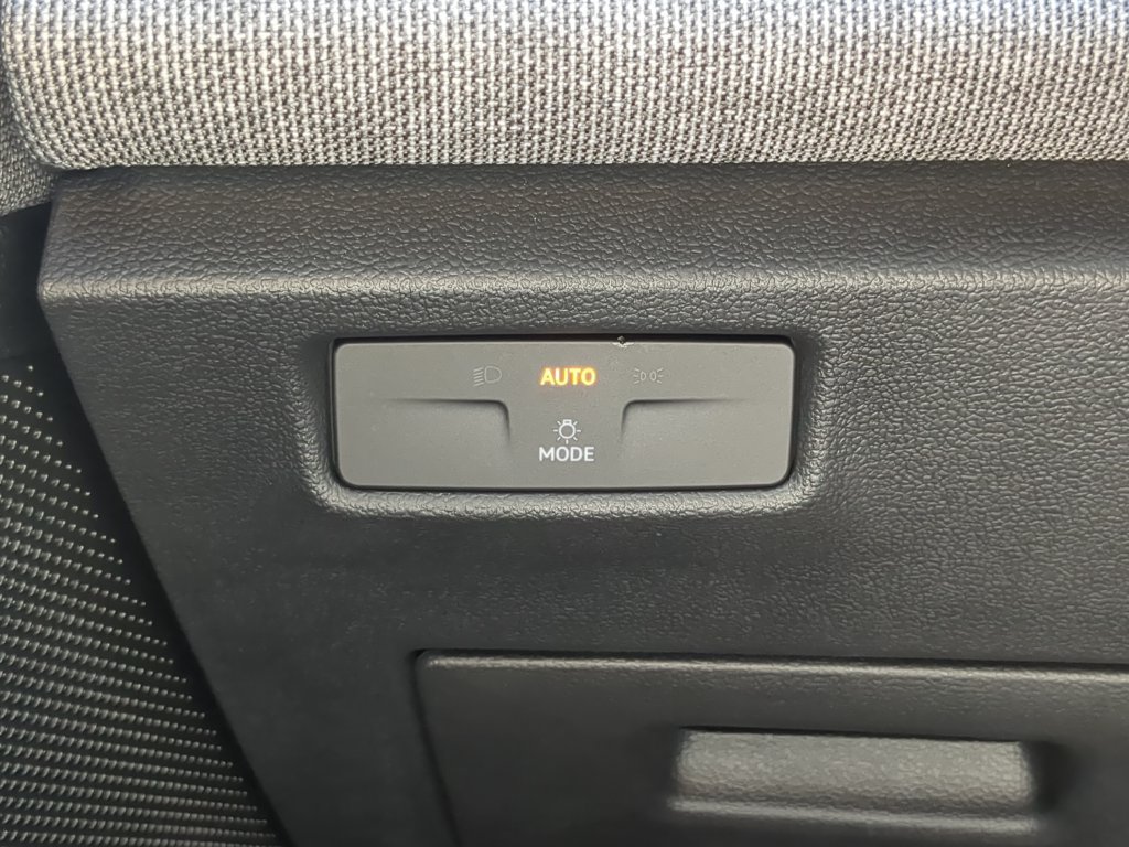 Certified 2026 Volkswagen Tiguan S FWD image 23