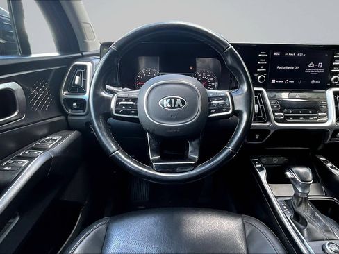 Used 2021 Kia Sorento S FWD image 9