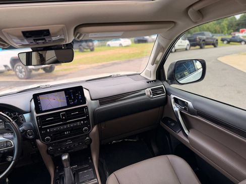 Used 2022 Lexus GX 460 Premium AWD/4WD image 41