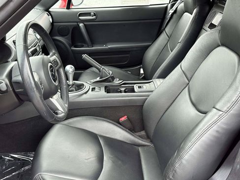 Used 2009 MAZDA MX-5 Miata Sport w/ Convenience Pkg RWD image 13