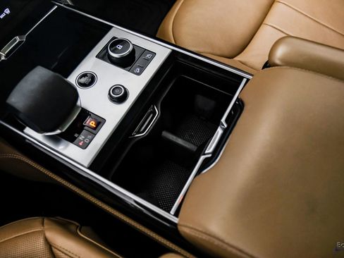 Used 2023 Land Rover Range Rover SE image 53