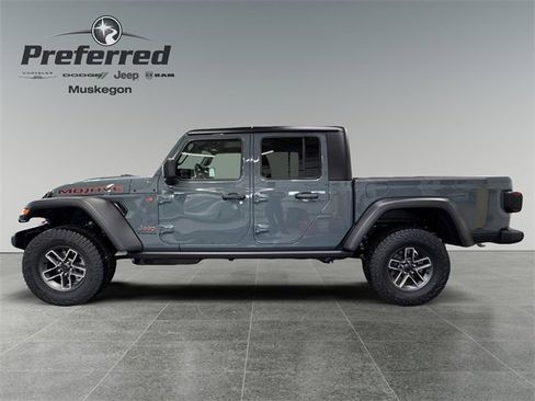 New 2026 Jeep Gladiator Mojave image 9