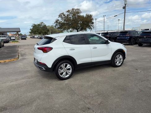 Used 2025 Buick Encore GX Preferred image 3