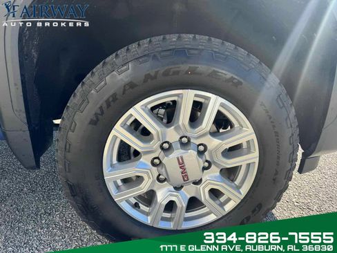 Used 2024 GMC Sierra 2500 SLT w/ SLT Premium Package image 35