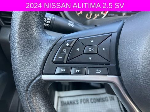 Used 2024 Nissan Altima 2.5 SV image 31