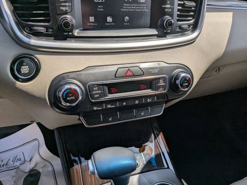 Used 2020 Kia Sorento EX FWD image 25