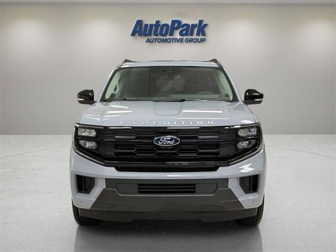 New 2026 Ford Expedition Max Active image 2